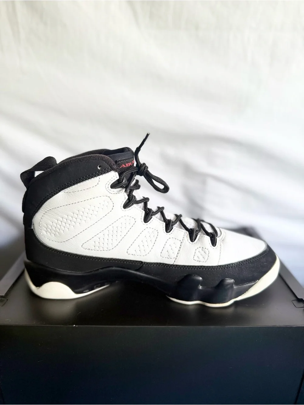 Jordan authentic retro